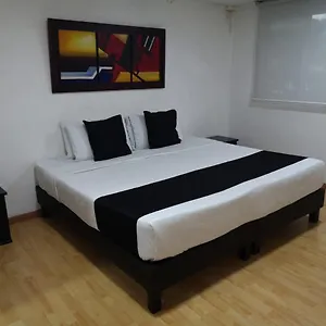 Hotel Santiago Plaza **