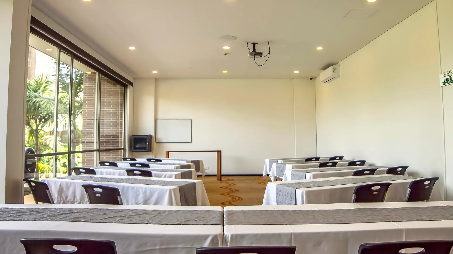 Mg Hotels & Suites Rionegro